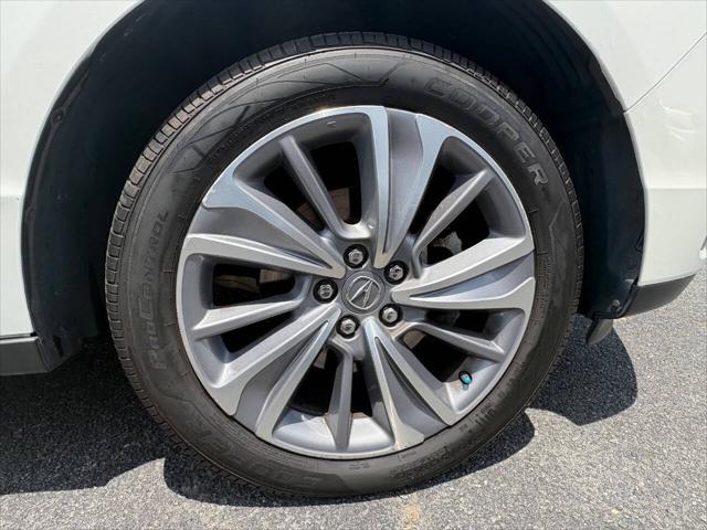 2017 Acura MDX w/Technology Package