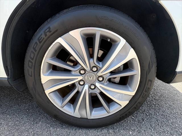 2017 Acura MDX w/Technology Package