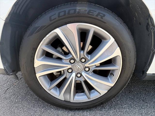 2017 Acura MDX w/Technology Package