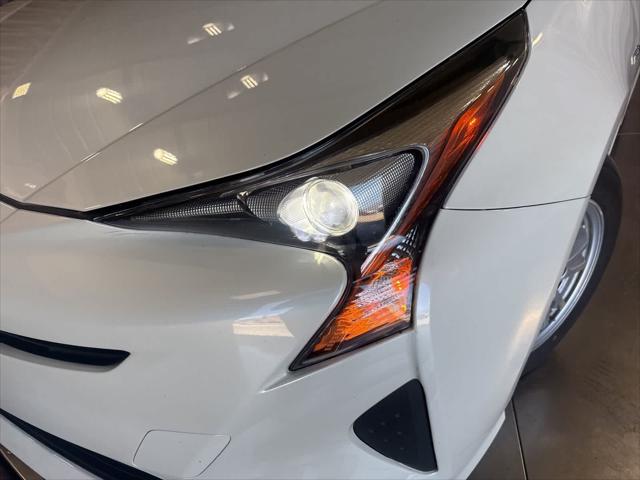 2016 Toyota Prius Three