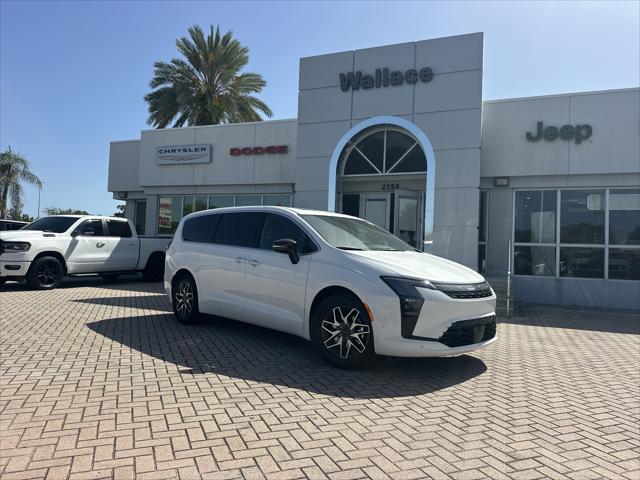 2027 Chrysler Pacifica Limited for sale in Stuart, FL