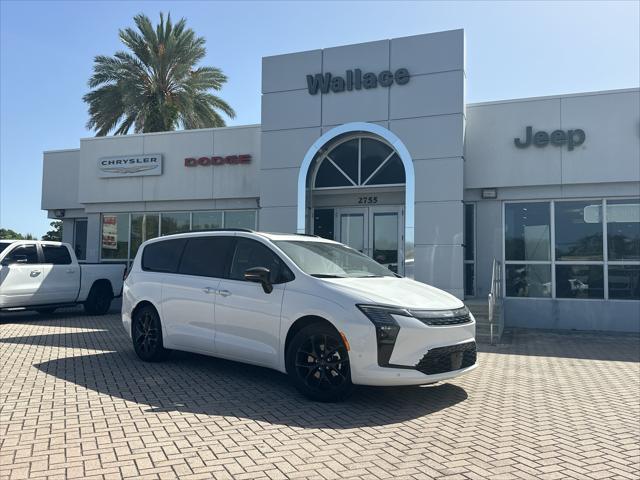 2027 Chrysler Pacifica Limited for sale in Stuart, FL