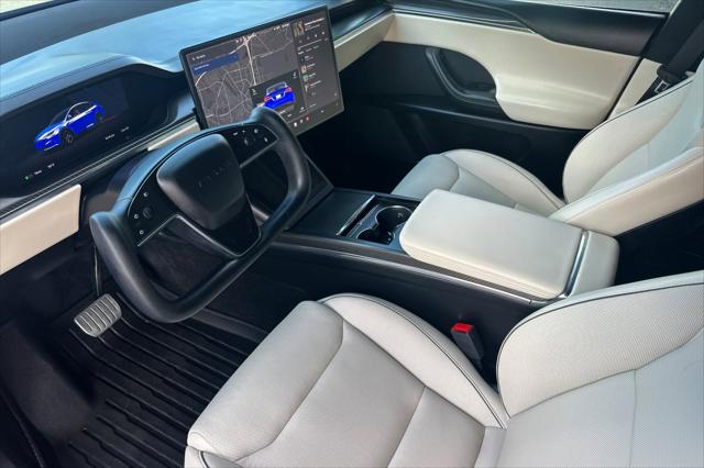2023 Tesla Model X Plaid Tri Motor All-Wheel Drive