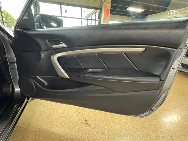 2011 Honda Accord 2dr I4 Auto EX-L