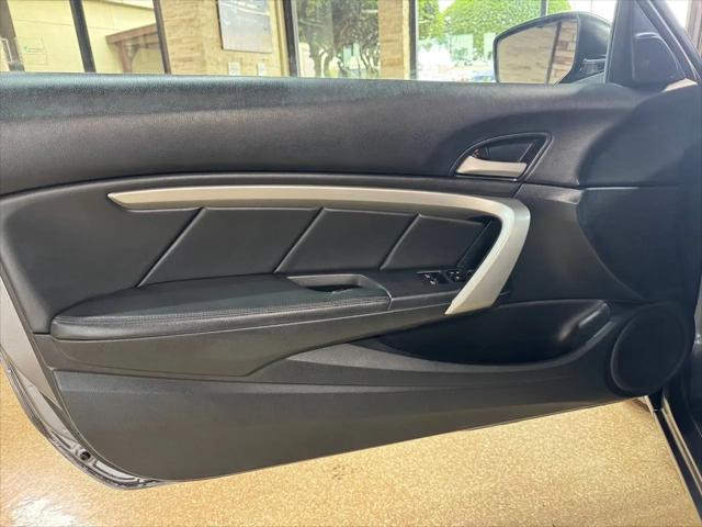 2011 Honda Accord 2dr I4 Auto EX-L