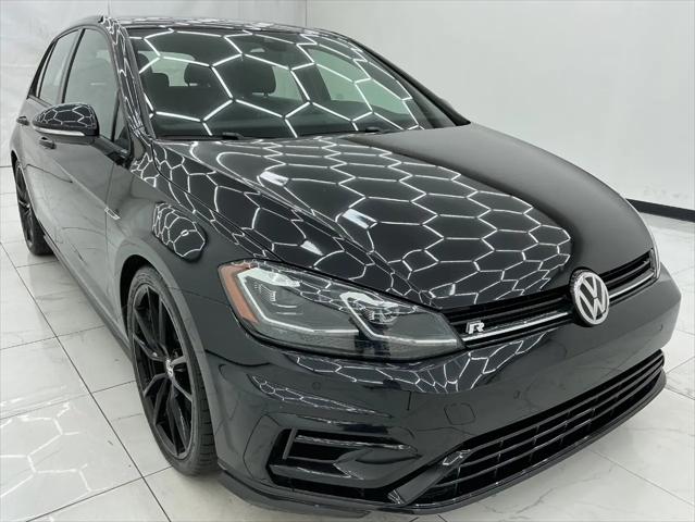 2019 Volkswagen Golf R 2.0T w/DCC & Navigation