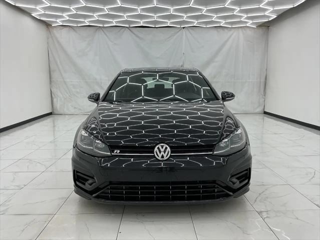 2019 Volkswagen Golf R 2.0T w/DCC & Navigation