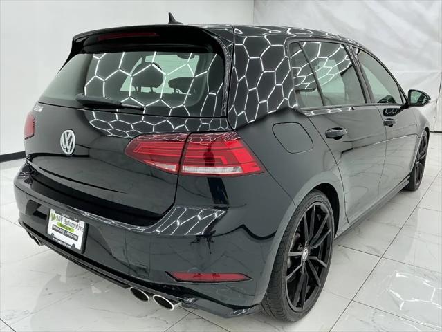2019 Volkswagen Golf R 2.0T w/DCC & Navigation