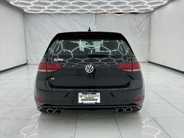 2019 Volkswagen Golf R 2.0T w/DCC & Navigation
