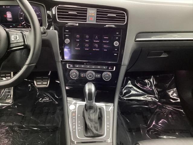 2019 Volkswagen Golf R 2.0T w/DCC & Navigation