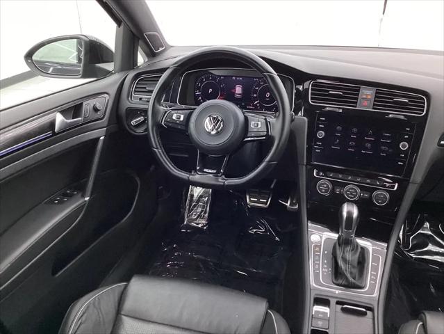 2019 Volkswagen Golf R 2.0T w/DCC & Navigation