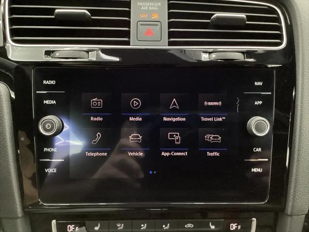 2019 Volkswagen Golf R 2.0T w/DCC & Navigation
