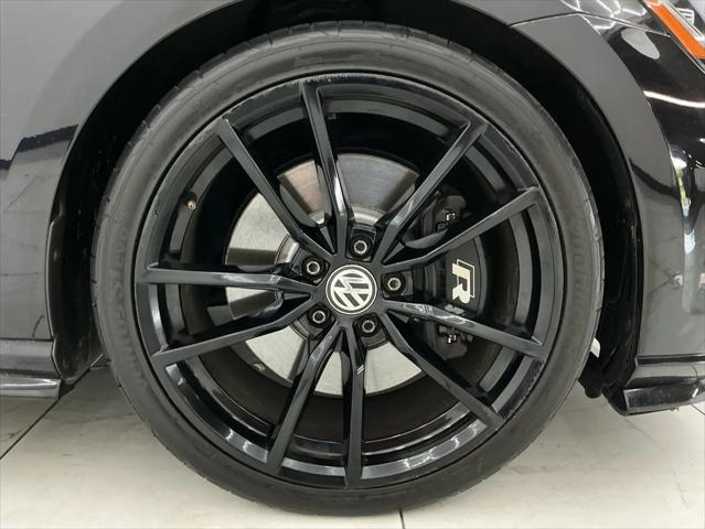 2019 Volkswagen Golf R 2.0T w/DCC & Navigation