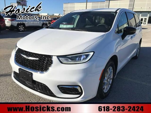 2024 Chrysler Pacifica Touring L for sale in Vandalia, IL