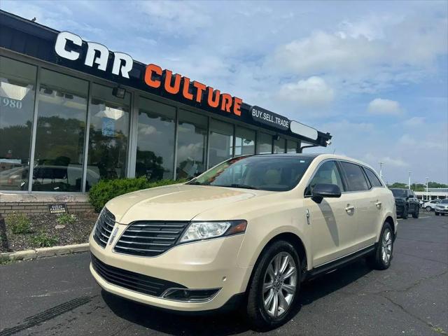 2018 Lincoln MKT Reserve for sale in Garden City, MI