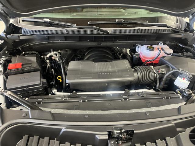 2026 Chevrolet Suburban LT, 4WD
