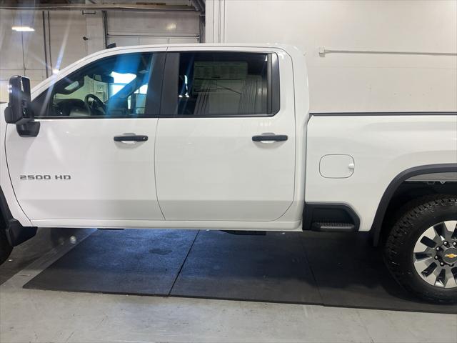 2026 Chevrolet Silverado 2500HD Crew Cab, Standard Bed, WT, 4WD