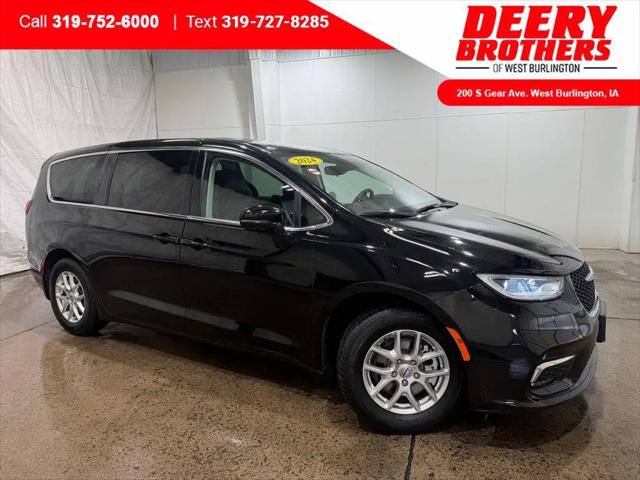 2024 Chrysler Pacifica Touring L for sale in West Burlington, IA