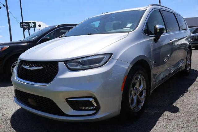 2023 Chrysler Pacifica Limited for sale in Louisville, KY