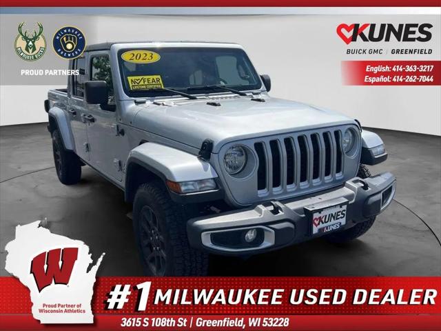 2023 Jeep Gladiator Overland for sale in Greenfield, WI
