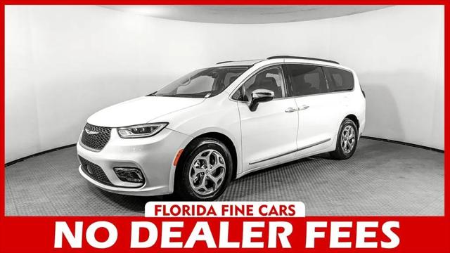 2023 Chrysler Pacifica Limited for sale in Orlando, FL