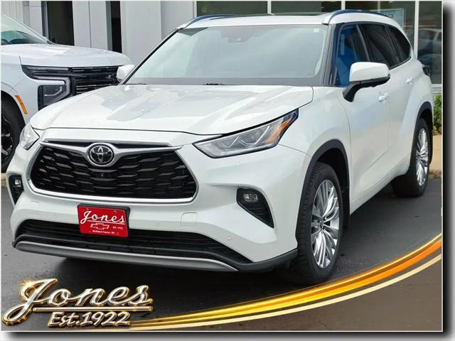 2023 Toyota Highlander Platinum for sale in Richland Center, WI