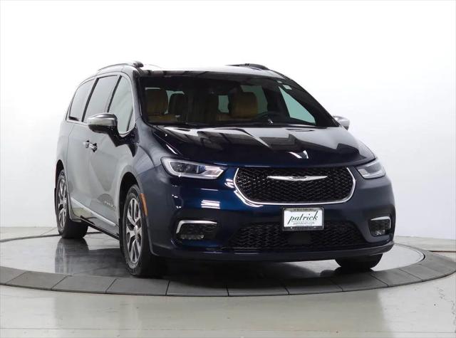 2023 Chrysler Pacifica Hybrid Pinnacle for sale in Schaumburg, IL