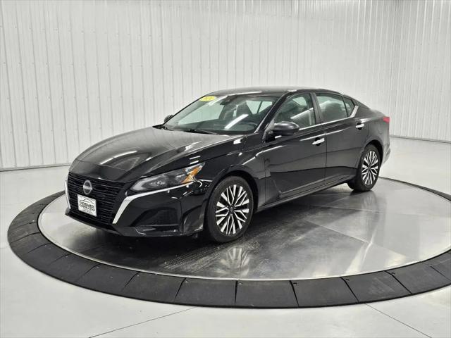2024 Nissan Altima SV FWD for sale in Mason City, IA