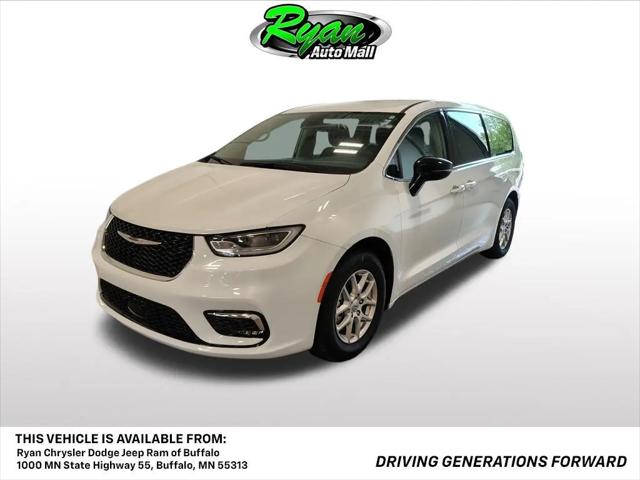 2024 Chrysler Pacifica Touring L for sale in Buffalo, MN