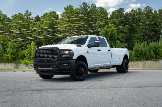 2026 RAM Ram 3500 RAM 3500 TRADESMAN CREW CAB 4X4 8 BOX