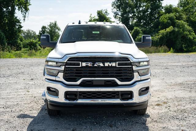 2026 RAM 3500 Chassis RAM 3500 TRADESMAN CREW CAB CHASSIS 4X4 60 CA