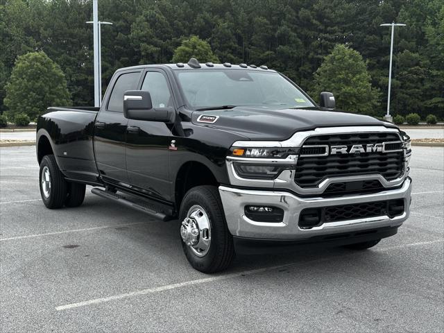 2026 RAM Ram 3500 RAM 3500 TRADESMAN CREW CAB 4X4 8 BOX