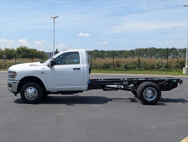 2026 RAM 3500 Chassis RAM 3500 TRADESMAN CHASSIS REGULAR CAB 4X4 84 CA