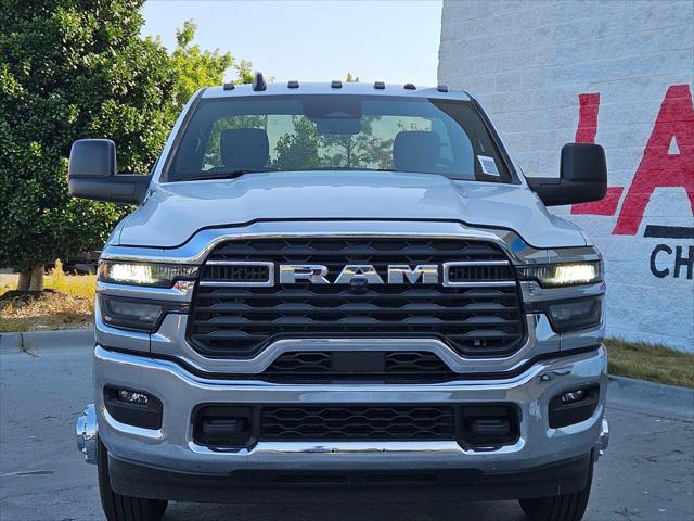2026 RAM 3500 Chassis RAM 3500 TRADESMAN CHASSIS REGULAR CAB 4X4 60 CA