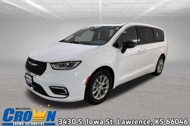 2026 Chrysler Pacifica Limited for sale in Lawrence, KS