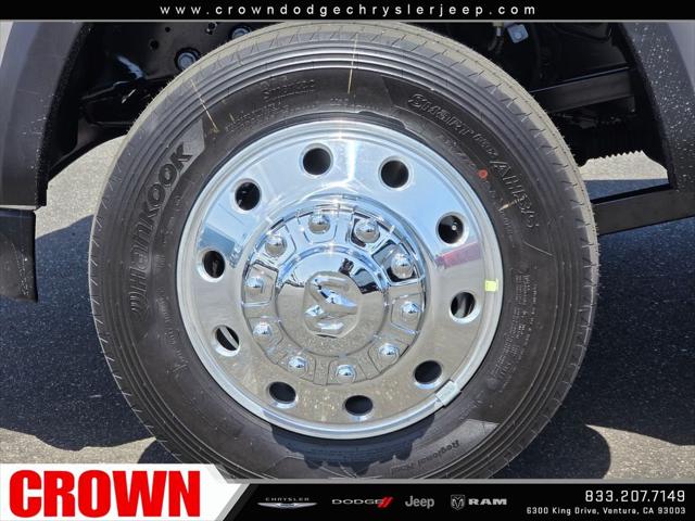 2026 RAM 5500 Chassis RAM 5500 TRADESMAN CHASSIS REGULAR CAB 4X4 108 CA