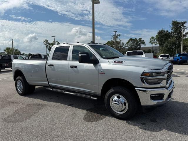 2026 RAM Ram 3500 RAM 3500 TRADESMAN CREW CAB 4X4 8 BOX