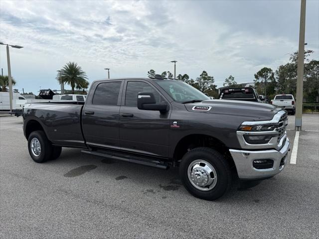 2026 RAM Ram 3500 RAM 3500 TRADESMAN CREW CAB 4X4 8 BOX