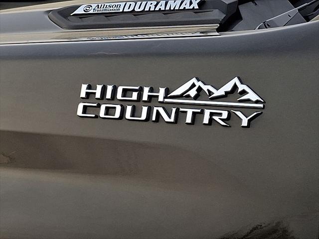 2023 Chevrolet Silverado 3500HD 4WD Crew Cab Standard Bed High Country