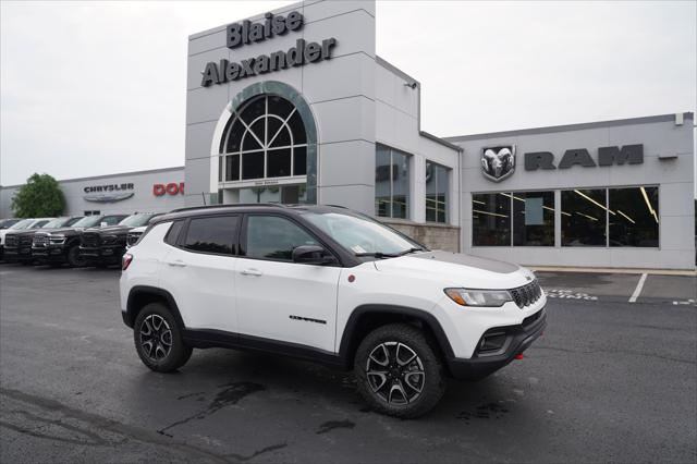 2026 Jeep Compass COMPASS TRAILHAWK 4X4 2026 Jeep Compass COMPASS TRAILHAWK 4X4