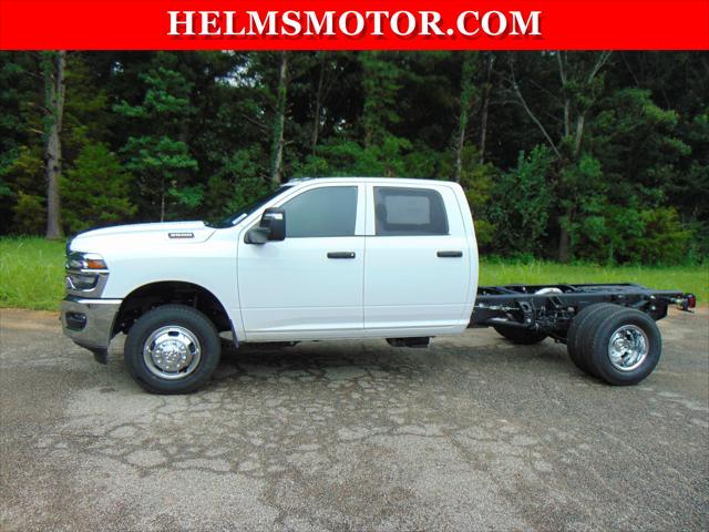 2026 RAM 3500 Chassis RAM 3500 TRADESMAN CREW CAB CHASSIS 4X4 60 CA