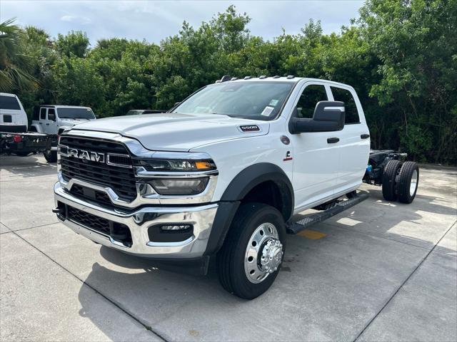 2026 RAM 5500 Chassis RAM 5500 TRADESMAN CHASSIS CREW CAB 4X4 84 CA