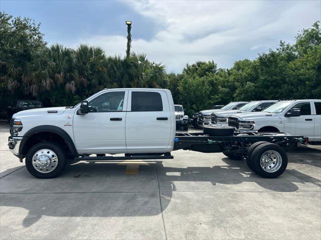 2026 RAM 5500 Chassis RAM 5500 TRADESMAN CHASSIS CREW CAB 4X4 84 CA