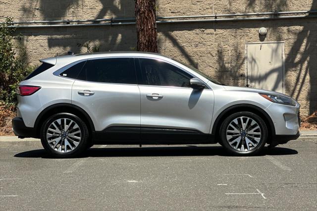 2020 Ford Escape Titanium Hybrid