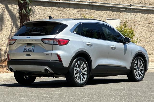 2020 Ford Escape Titanium Hybrid