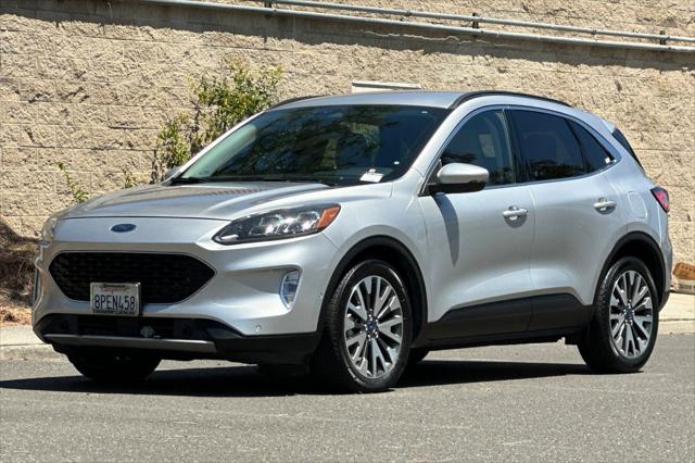 2020 Ford Escape Titanium Hybrid