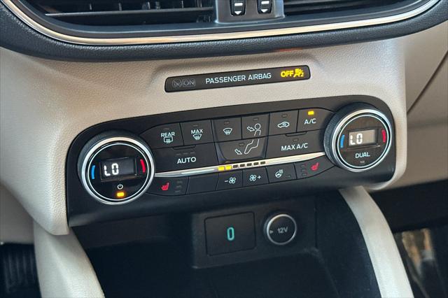 2020 Ford Escape Titanium Hybrid