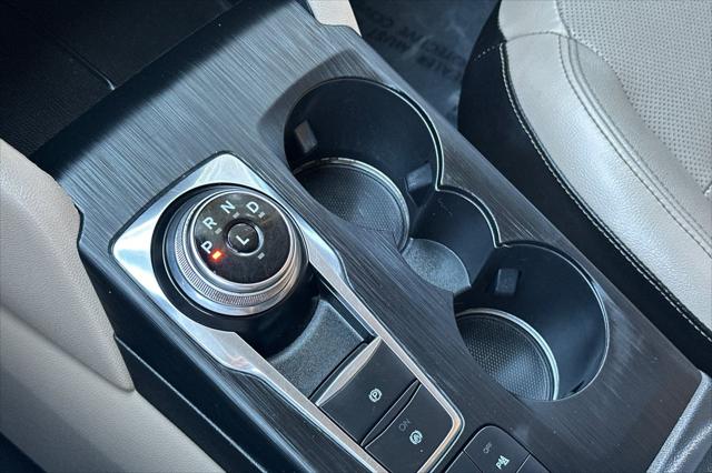 2020 Ford Escape Titanium Hybrid