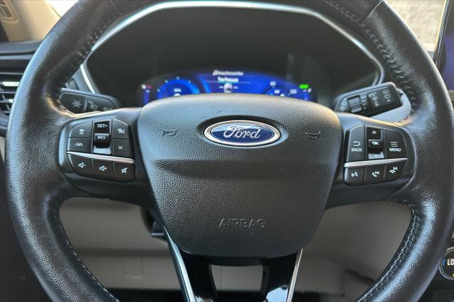2020 Ford Escape Titanium Hybrid