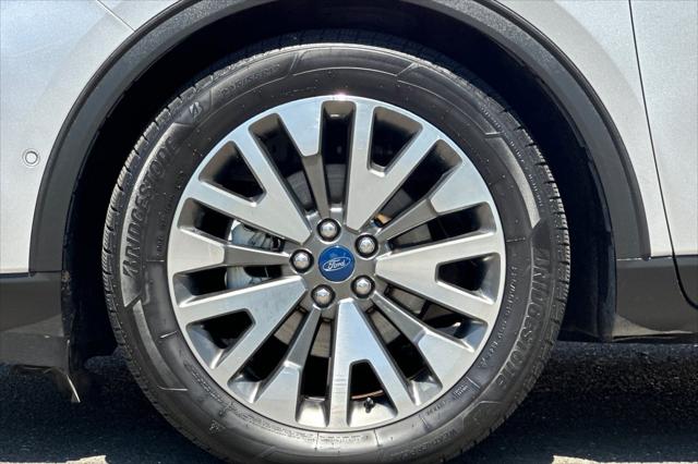 2020 Ford Escape Titanium Hybrid